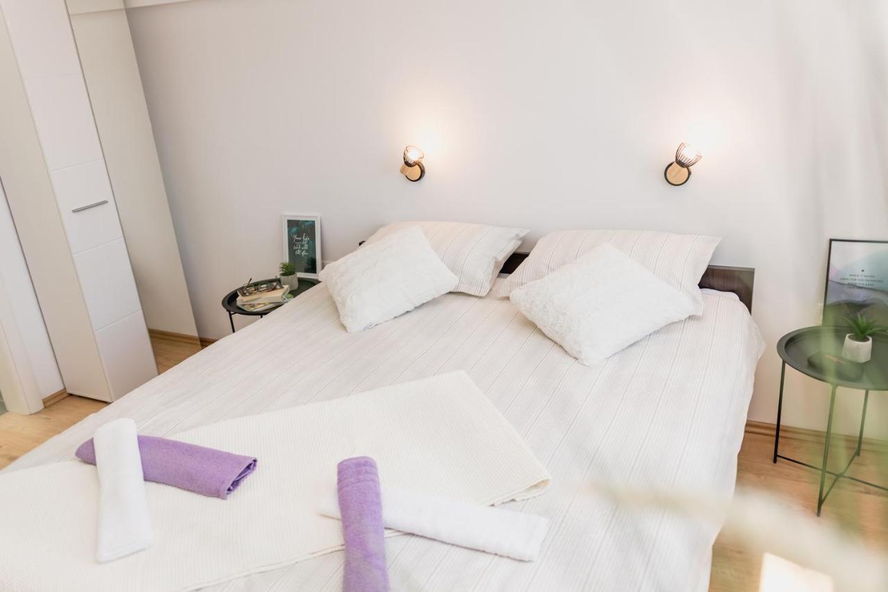 Studio Apartment Harmony Np Krka Lozovac Exterior photo