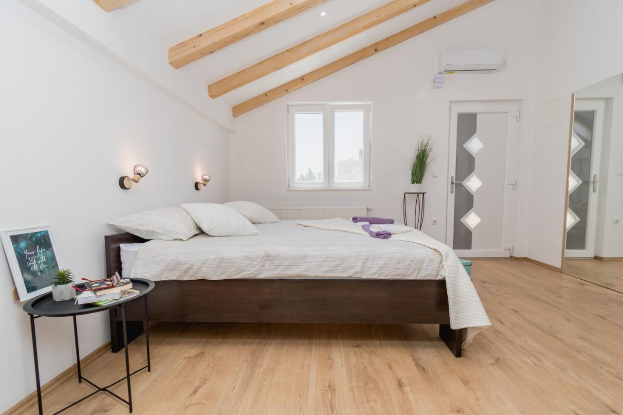 Studio Apartment Harmony Np Krka Lozovac Exterior photo